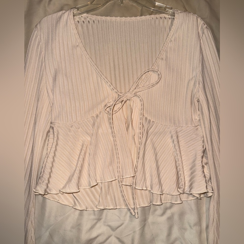 Tie long sleeve top
